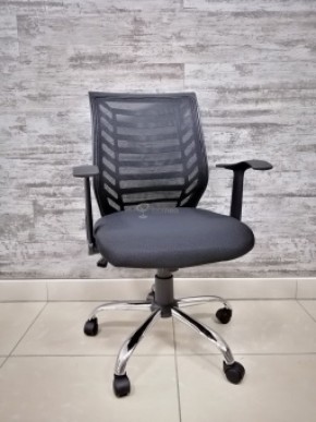 Кресло Barneo K-138 для персонала (черная ткань черная сетка) в Салехарде - salekhard.ok-mebel.com | фото