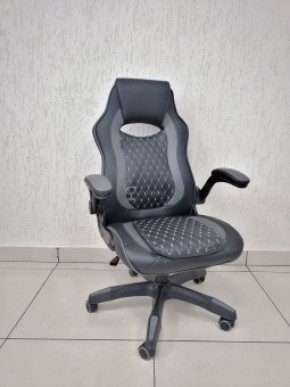 Кресло геймерское Barneo K-37 (черная кожа серые вставки) в Салехарде - salekhard.ok-mebel.com | фото