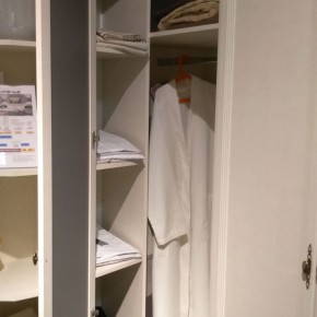 ЛИВАДИЯ Л9 Шкаф угловой в Салехарде - salekhard.ok-mebel.com | фото 2